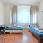 Wohnreich Zentral - In 3og - In 3er Wg * אולם