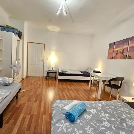 Wohnreich Zentral - In 3og - In 3er Wg Rum i privatbostad