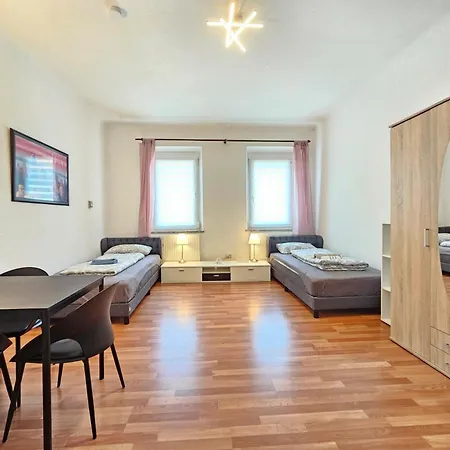 Wohnreich Zentral 3er Wg Quarto em Acomodações Particulares *